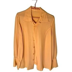 Vintage Button-Down Blouse with Collar – Size Medium – Apricot Color
